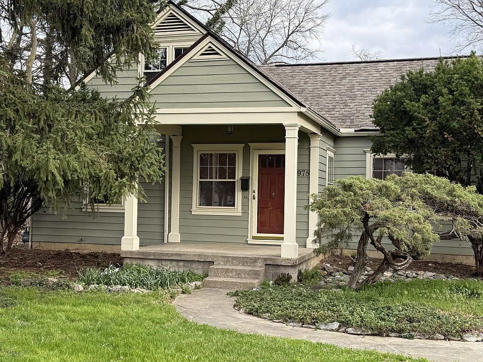 2nd image of 978 Chambers Cir