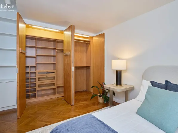 15 West 53rd Street image 4 of 11