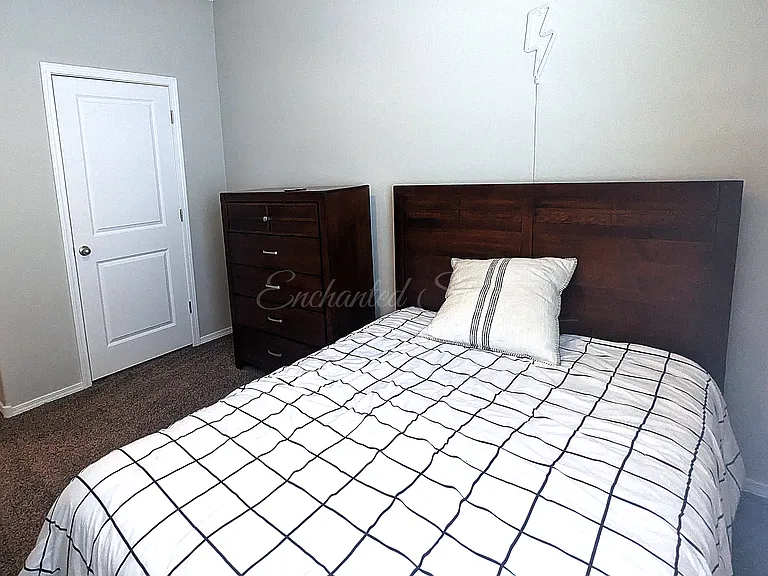 3212 Berkshire Rd NE — Photo 39