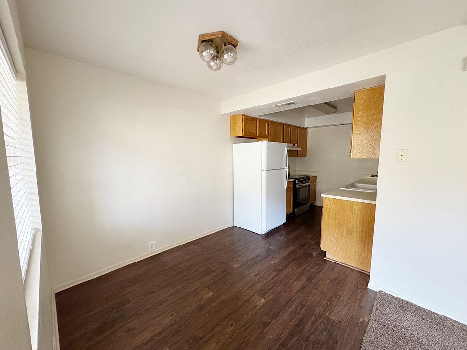 1st image of 1000 N Beaver St APT 107