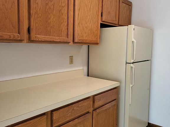 3rd image of 44788 Locust Ridge Ct #8A-832