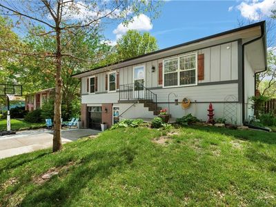 1115 SE 20th St, Oak Grove, MO, 64075