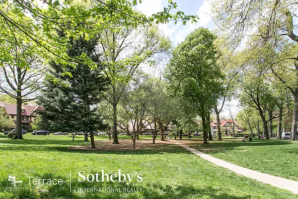 Rented by Terrace Sotheby's International Realty | media 23