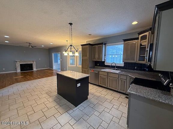 4th image of 3195 Northwoods Drive