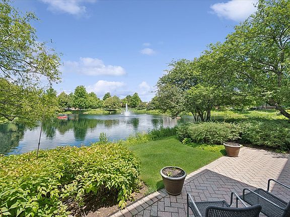 3rd image of 2288 Royal Ridge Dr