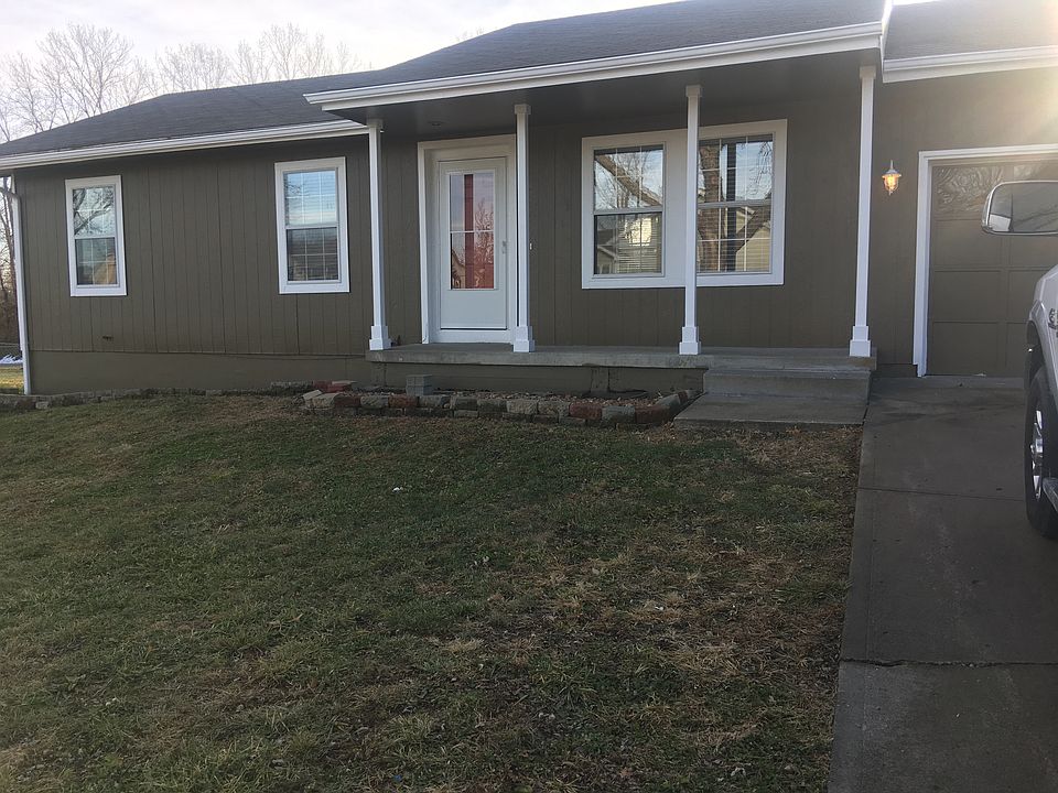 Beautiful Ranch 3-4 bedroom 