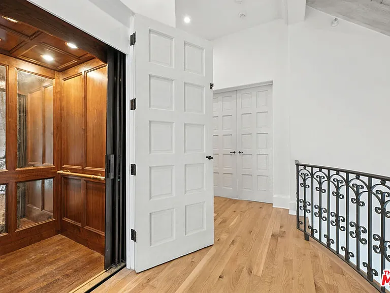 1675 N Woods Dr — Photo 62