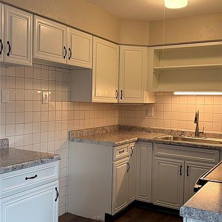 5th image of 1072 Prigge Rd