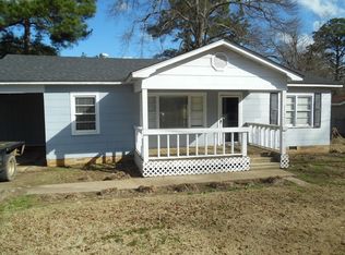 2205 Pegg St, Grenada, MS 38901
