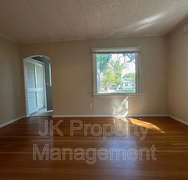3512 4th Ave N — Photo 14
