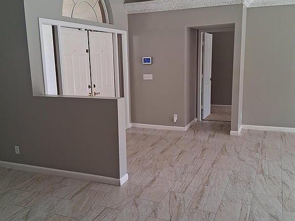 4th image of 4863 Chardonnay Dr #1