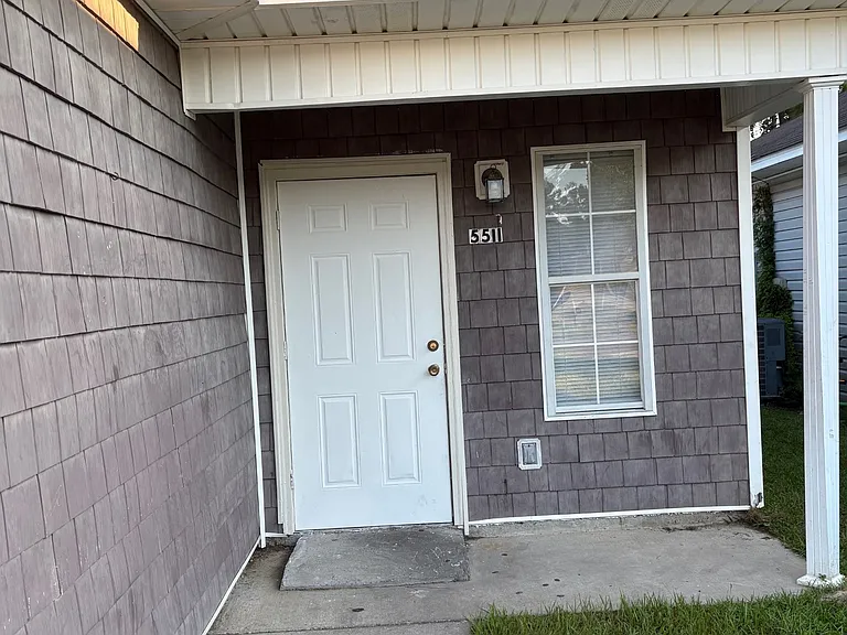 5511 Quail Creek Cir — Photo 1