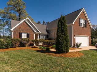 2731 Dandelion Dr, High Point, NC 27265