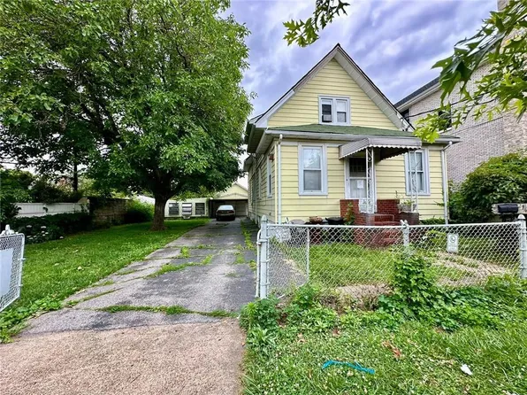 2146 74th St, East Elmhurst, NY 11370