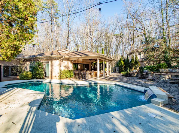 3911 Lakeside Dr, Charlotte, NC 28270