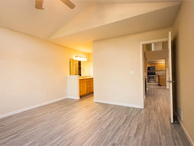 173 Lindenwood Ave — Photo 5