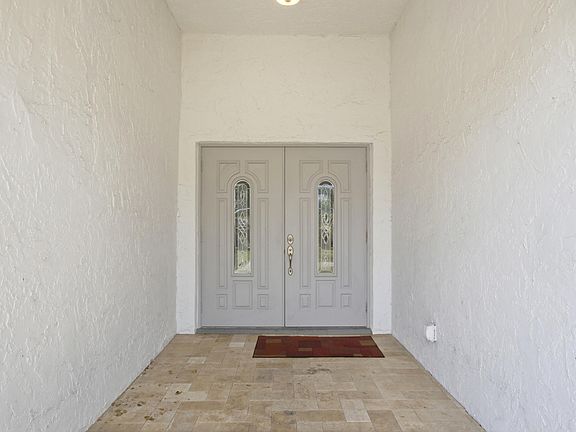 5th image of 8302 NW 15TH Court