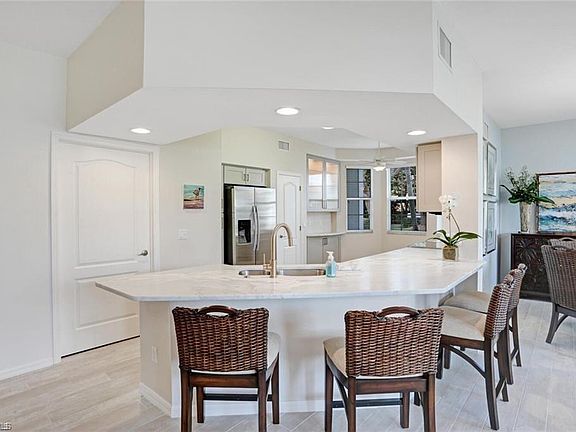 3rd image of 9030 Las Maderas Dr Unit 101