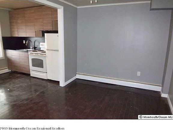 4th image of 106 Lake Ave Side 2