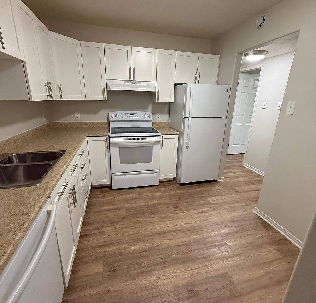model -170 Mapleton Rd — Photo 1