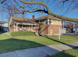 230-39 53rd Ave, Oakland Gardens, NY 11364