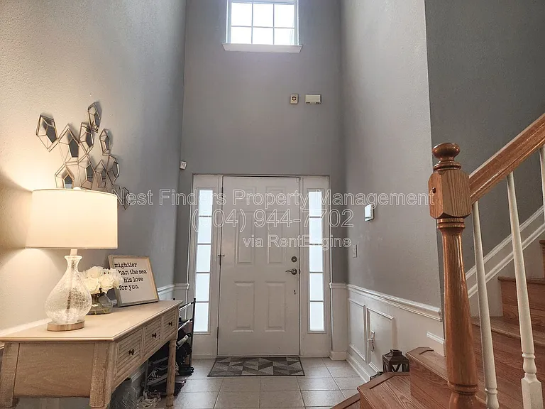 3857 Lionheart Dr — Photo 2