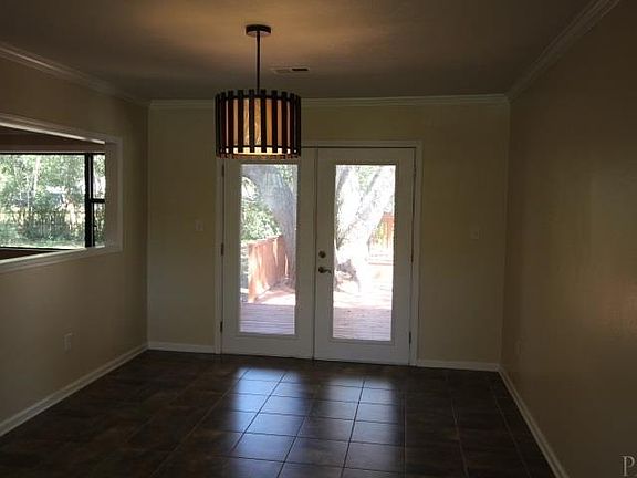 5th image of 2 Barrington Ct