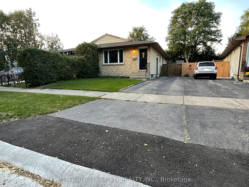 4 Wenlock Cres