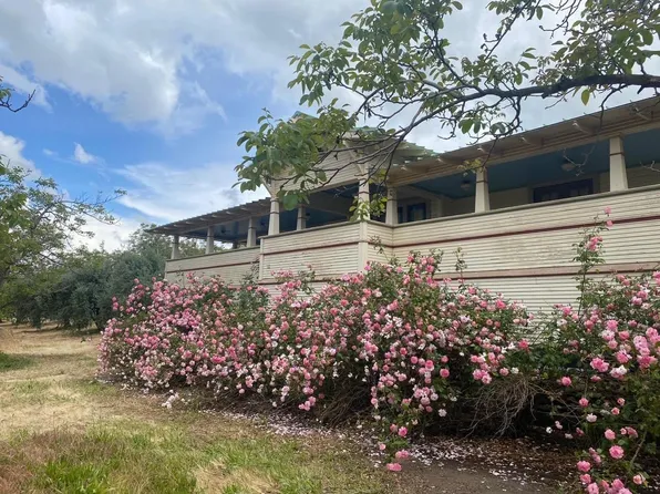 700 Wellsford Rd, Modesto, CA 95357