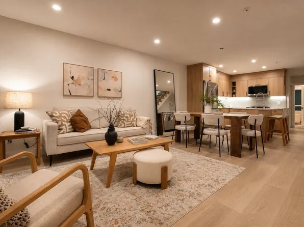 3350 Cobblestone Ave, Vancouver, BC V5S 4S4