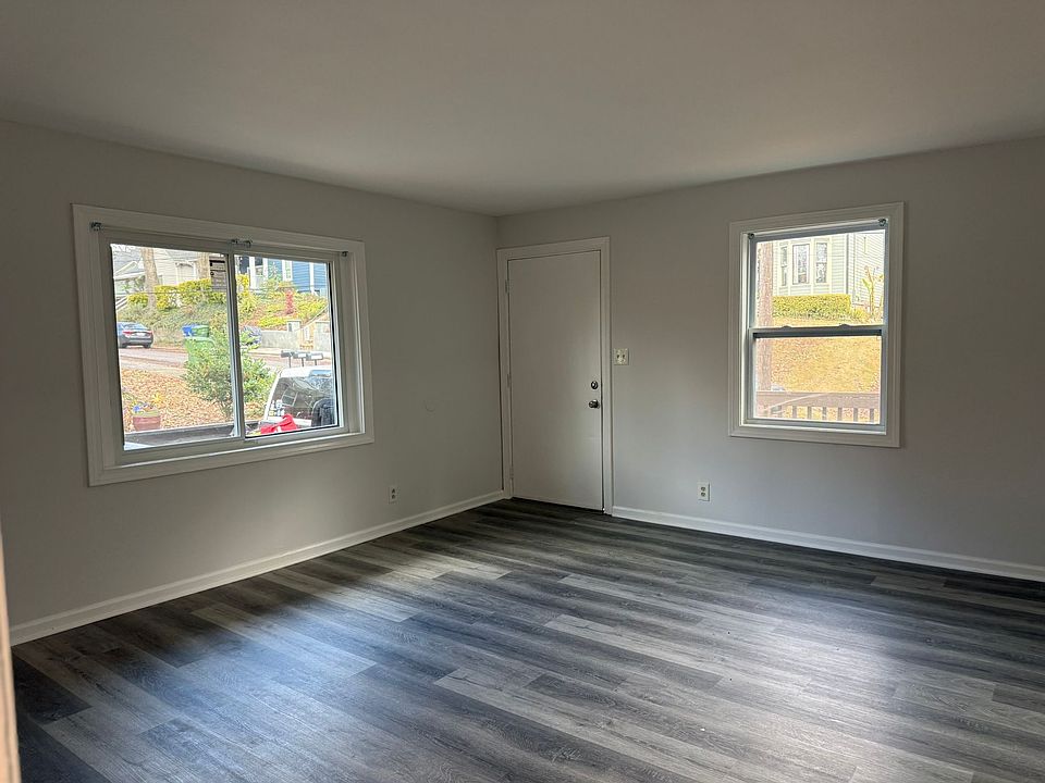 1st image of 1030 Longley Ave NW Unit 1