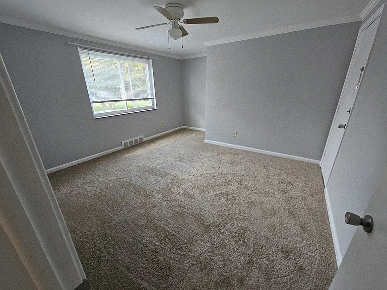 22 Wallace Ave #B — Photo 7