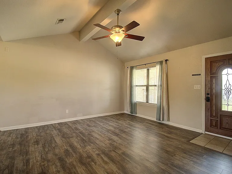 117 Dover Dr — Photo 5