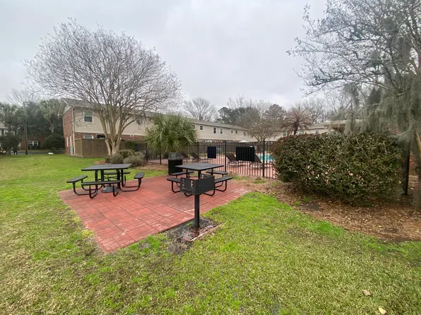 415 Parkdale Dr APT 6D, Charleston, SC 29414