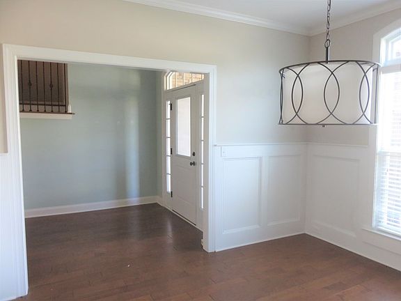 3rd image of 4008 Stowe Dr