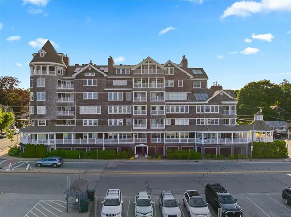 53 Conanicus Ave APT 5A, Jamestown, RI 02835