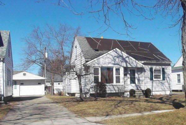 2nd image of 938 Woodville Ave