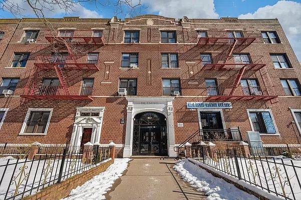 1st image of 3045 Ocean Pkwy APT 2D