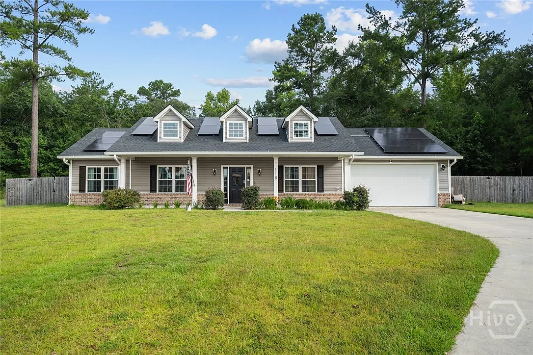 3 bed, 2.0 bath, 1644 sqft, $2,250 — Photo 1