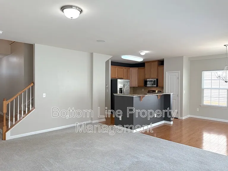 7562 Red Mulberry Way — Photo 9
