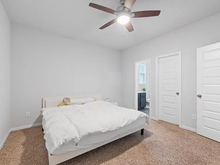 22126 Regal Heights Ln — Photo 14