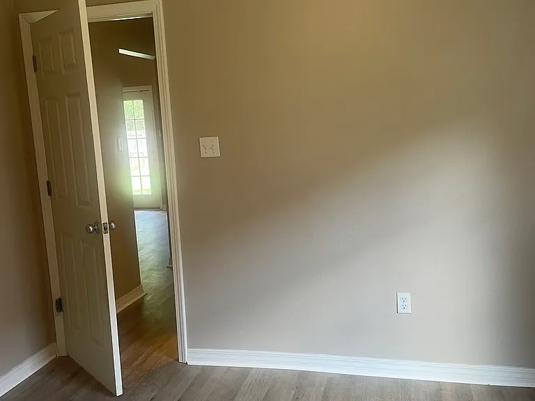 3811 Timber Lake Dr — Photo 12