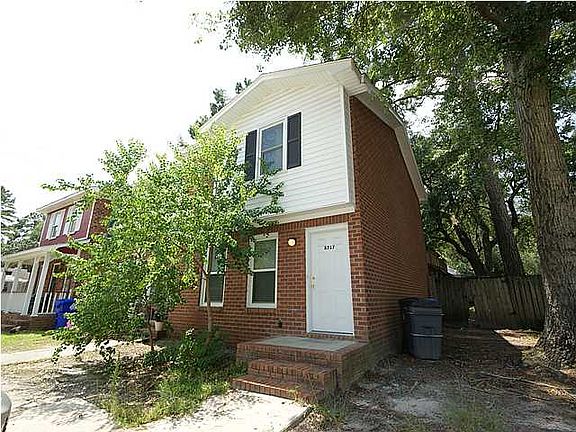 2nd image of 8717 Plantation Court Dr