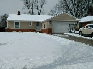 1132 Blanchester Rd, Lyndhurst, OH 44124