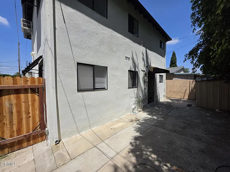 12246 Oxnard St #2 — Photo 5