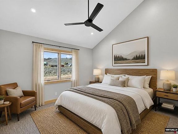 2nd image of 400 Columbine Road