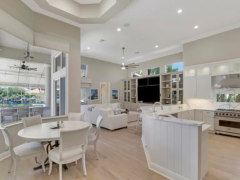 18808 SE Windward Island Ln — Photo 20