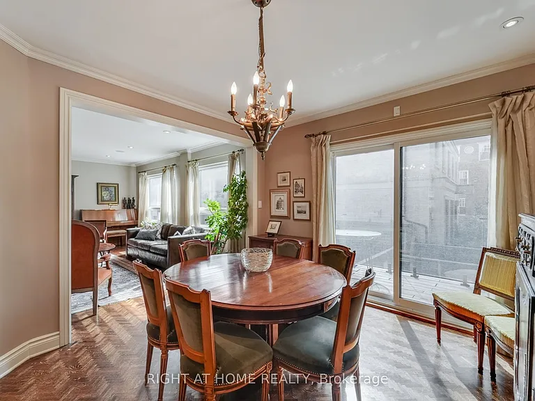 25 Clarendon Ave — Photo 12