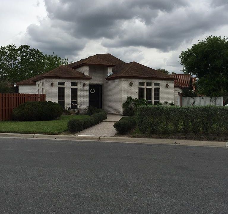 1st image of 2074 Madero Dr