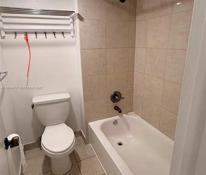 231 Lakeview Dr #204 — Photo 24